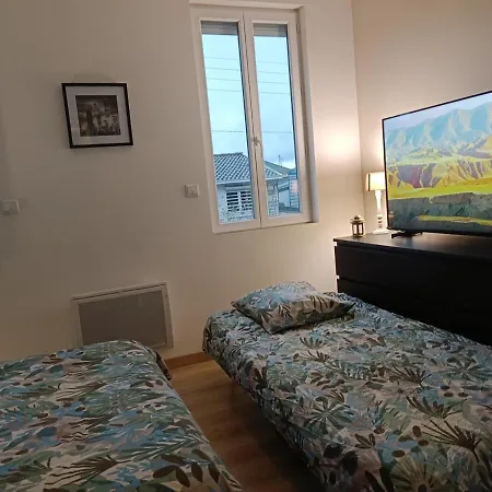 Holiday home Maison De Charme A Max 10 Personnes