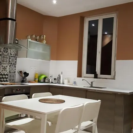 Holiday home Maison De Charme A Max 10 Personnes *